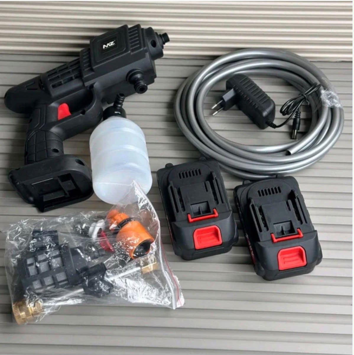 wireless high pressure car washer water spray gun double battery.Rechargeable (1 Set)
